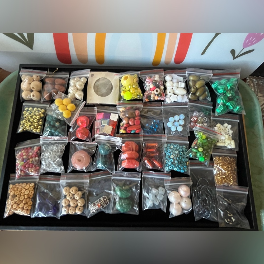 BEADS ~ 35 Bags ~ $13.00